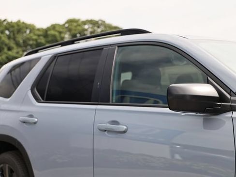 New 2026 Honda Pilot Sport image 18