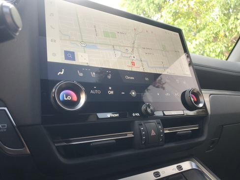 Used 2024 Lexus GX 550 image 27