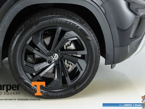 Used 2023 Volkswagen Atlas SE w/ Black Wheel Package FWD image 52