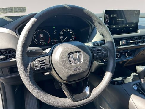 New 2026 Honda HR-V LX image 12