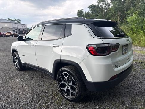 Used 2025 Jeep Compass Limited AWD/4WD image 6