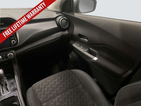 Used 2024 Nissan Kicks SV FWD image 21
