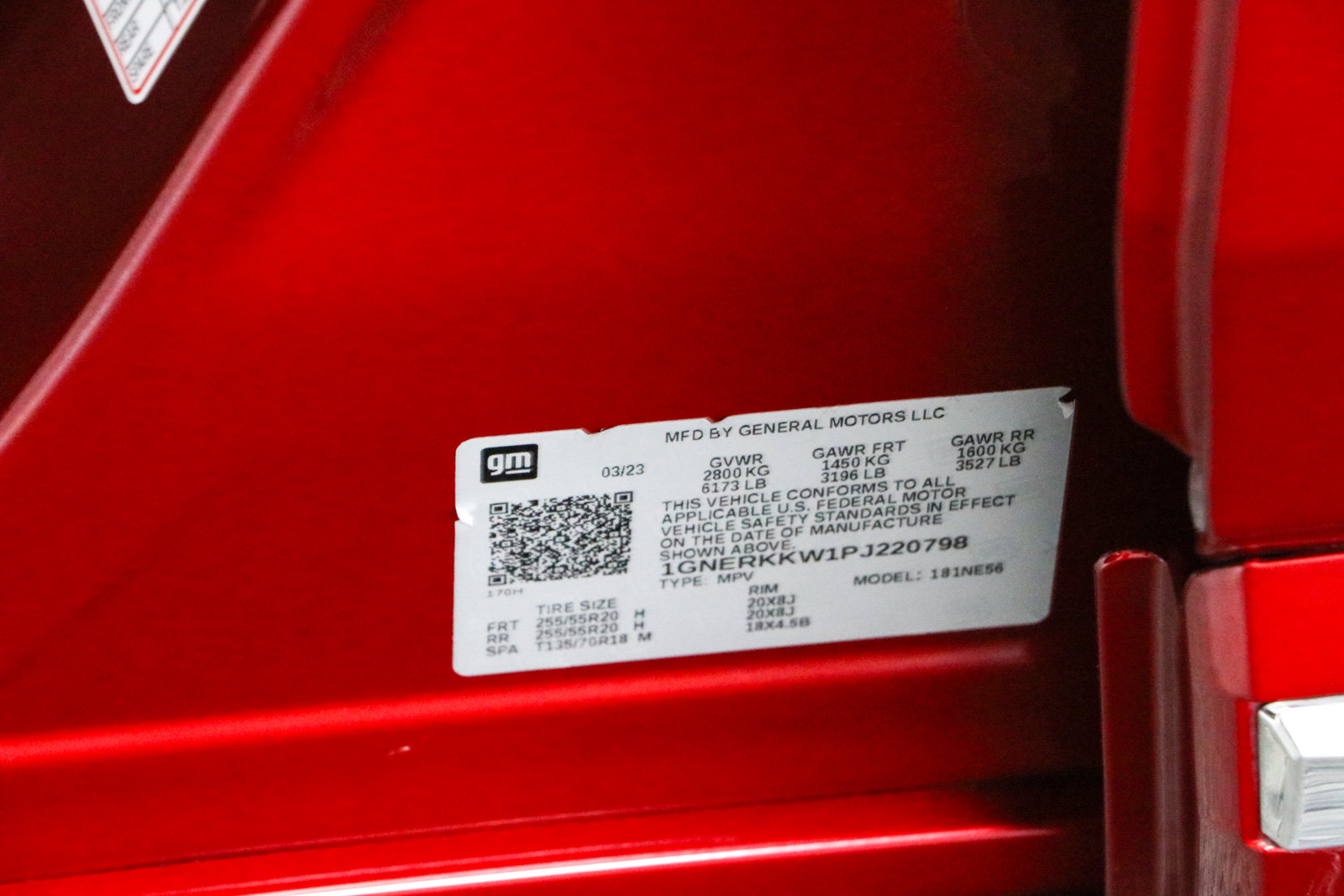 Used 2023 Chevrolet Traverse Premier w/ LPO, Floor Liner Package FWD image 37