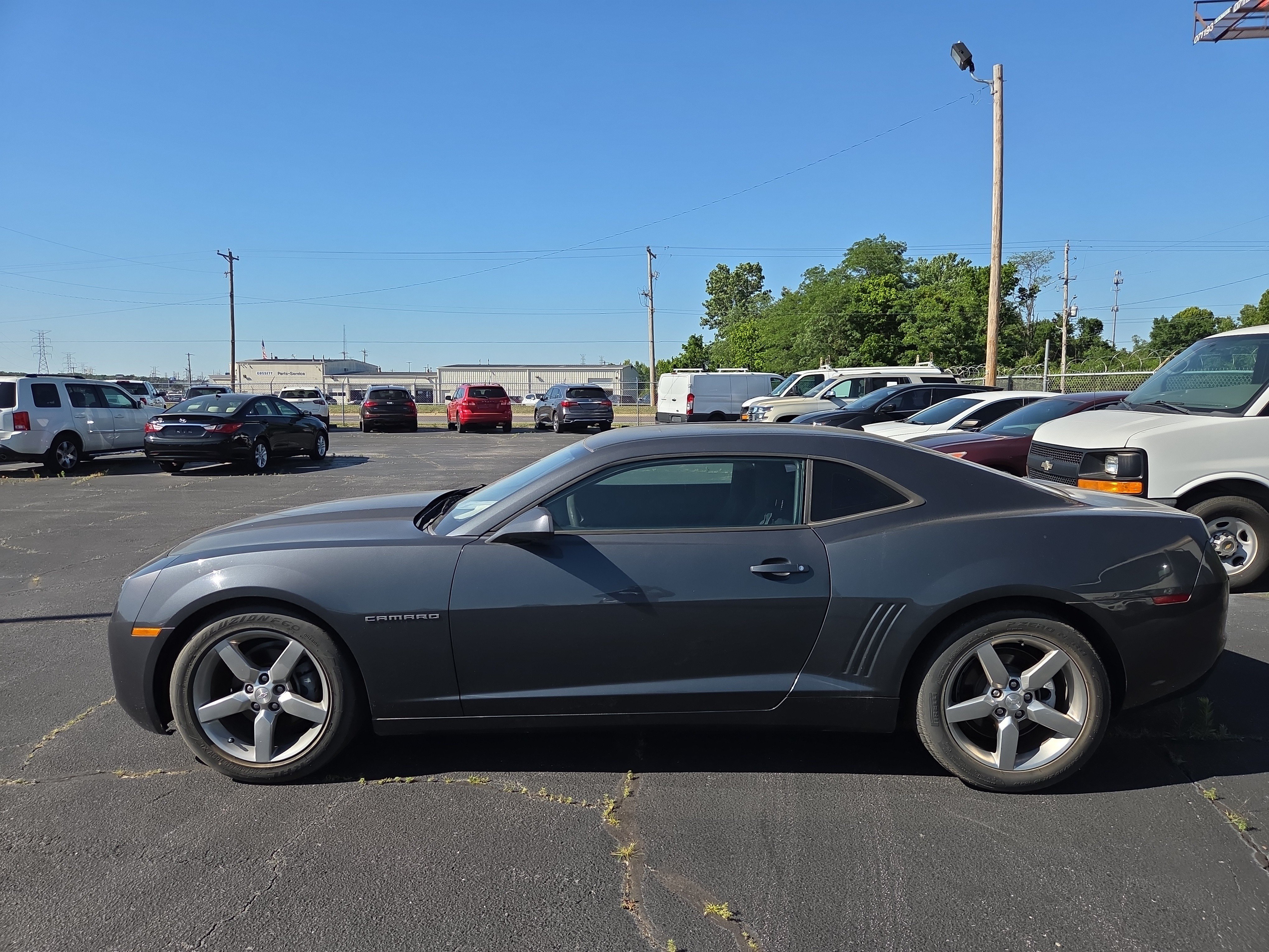 Used 2011 Chevrolet Camaro LT RWD image 2