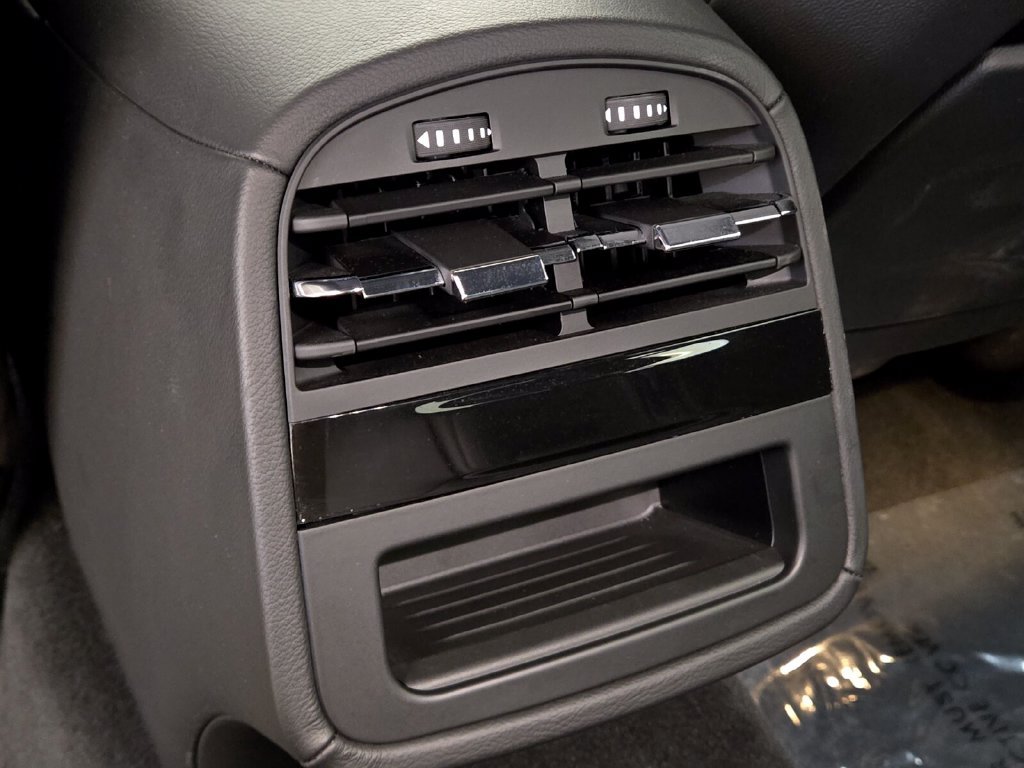 Used 2023 Maserati Quattroporte GT RWD image 23