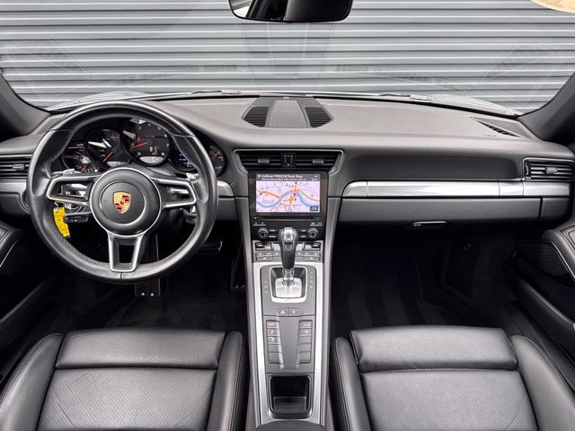 Used 2018 Porsche 911 Carrera RWD image 18