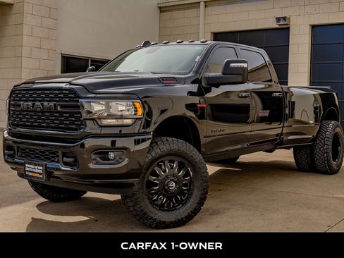 Used 2024 RAM 3500 Big Horn w/ Night Edition image 5