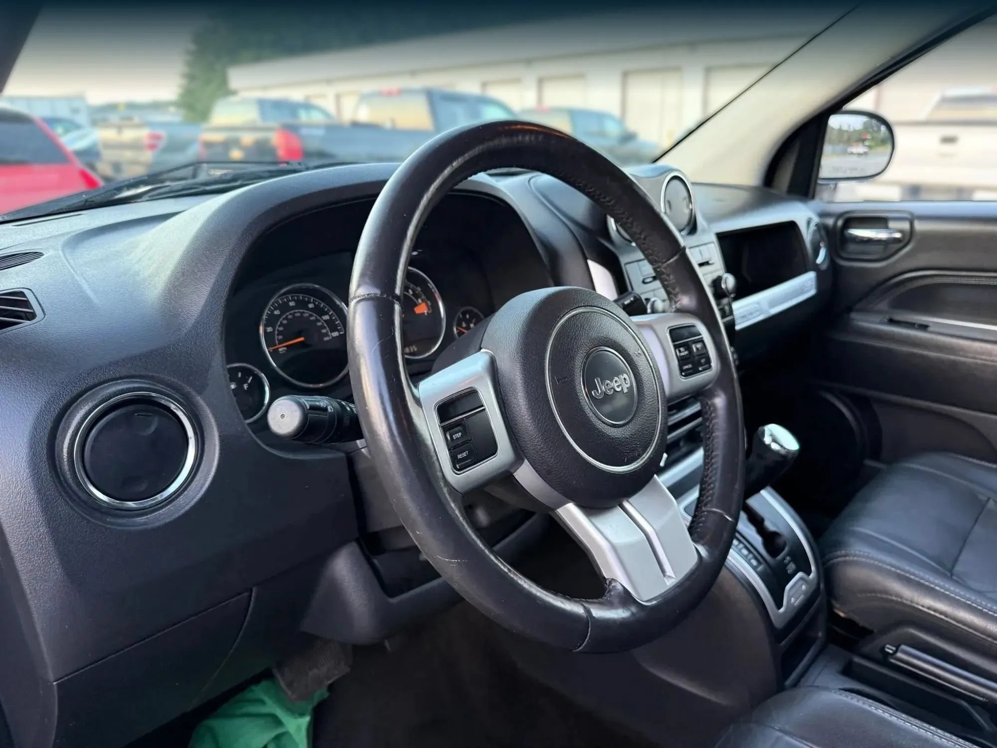 Used 2015 Jeep Compass High Altitude AWD/4WD image 17