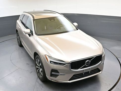 Certified 2023 Volvo XC60 B5 Core image 43