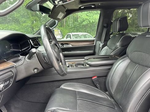 Used 2022 Jeep Grand Wagoneer Series II w/ Convenience Group III AWD/4WD image 14