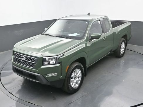 Used 2024 Nissan Frontier SV w/ SV Convenience Package RWD image 31