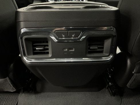 Used 2023 GMC Sierra 1500 Denali AWD/4WD image 28