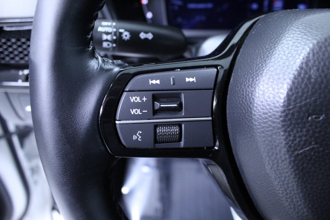 Used 2026 Honda CR-V EX-L image 18