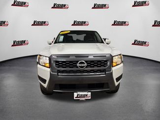 Used 2025 Nissan Frontier SV video 2