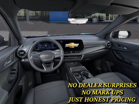 New 2026 Chevrolet Equinox LT w/ Convenience Package II FWD image 15