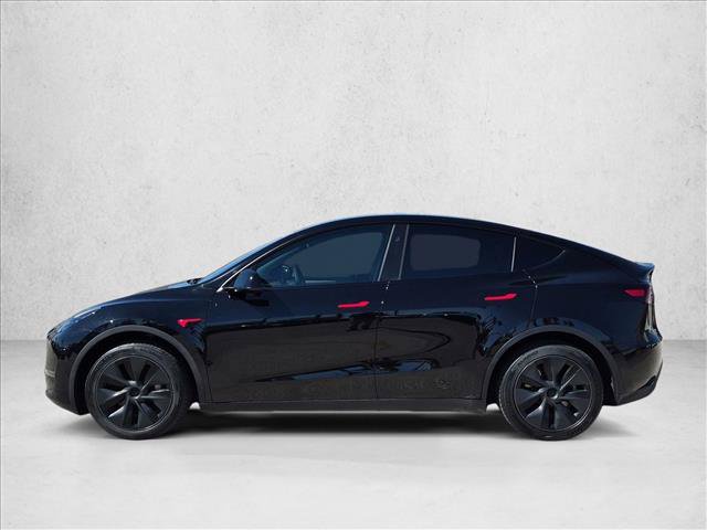 Used 2025 Tesla Model Y Long Range RWD image 9
