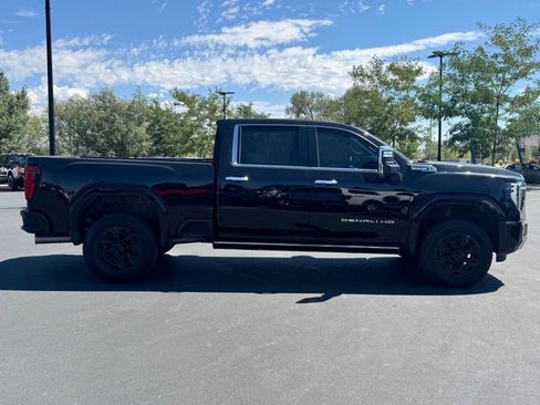 Used 2024 GMC Sierra 3500 Denali w/ Denali Reserve Package AWD/4WD image 8