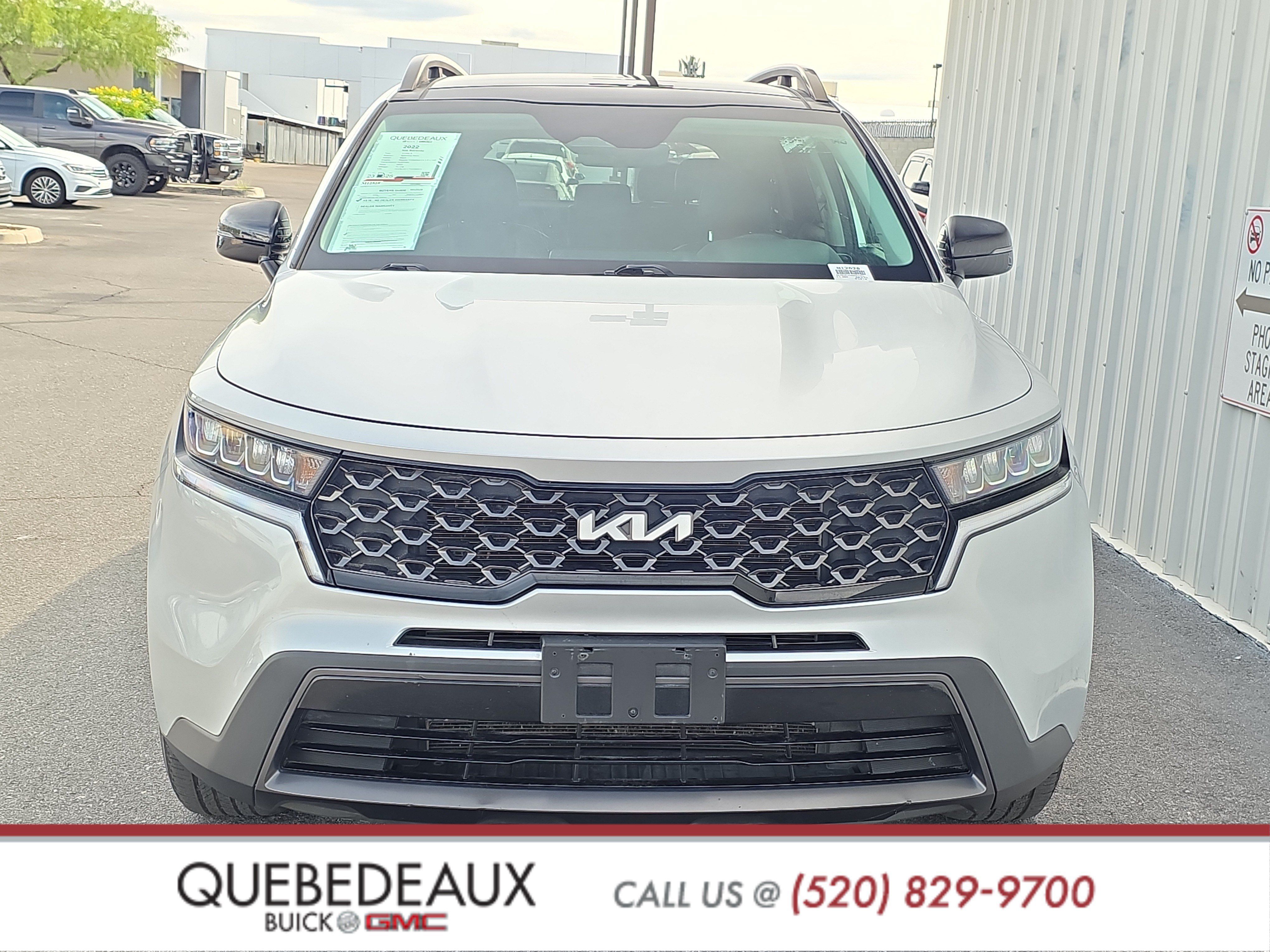 Used 2022 Kia Sorento S w/ Panoramic Sunroof Package AWD/4WD image 2