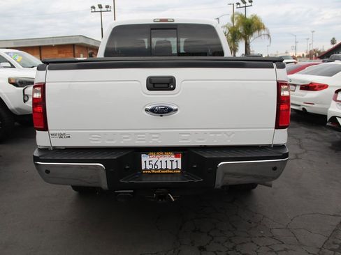 Used 2014 Ford F250 Lariat w/ Lariat Interior Package image 6