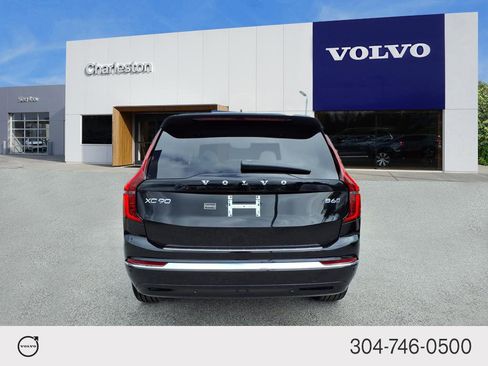 Certified 2026 Volvo XC90 B6 Plus w/ Protection Package image 4