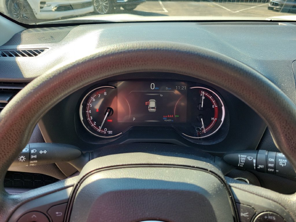 Used 2025 Toyota RAV4 XLE AWD/4WD image 20