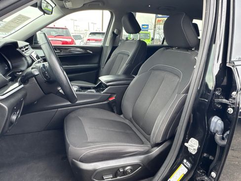 Used 2022 Jeep Grand Cherokee L Laredo w/ Luxury Tech Group I image 10