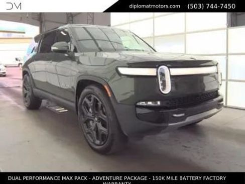 Used 2024 Rivian R1S Adventure AWD/4WD image 4