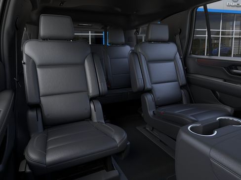 New 2026 GMC Yukon Denali w/ Denali Reserve Package AWD/4WD image 17