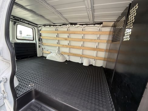 Used 2024 Chevrolet Express 2500 w/ Driver Convenience Package image 16