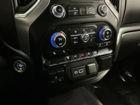 Used 2023 GMC Sierra 2500 SLE w/ SLE Convenience Package image 29