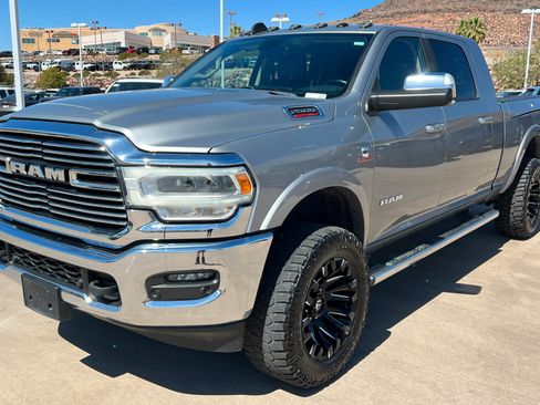 Used 2022 RAM 2500 Laramie w/ Snow Chief Group AWD/4WD image 1