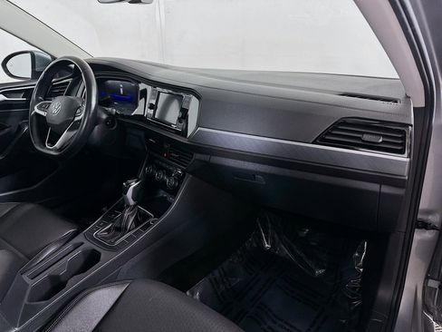 Used 2024 Volkswagen Jetta SE image 27