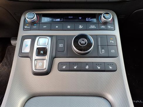 Certified 2024 Hyundai Palisade SEL image 15