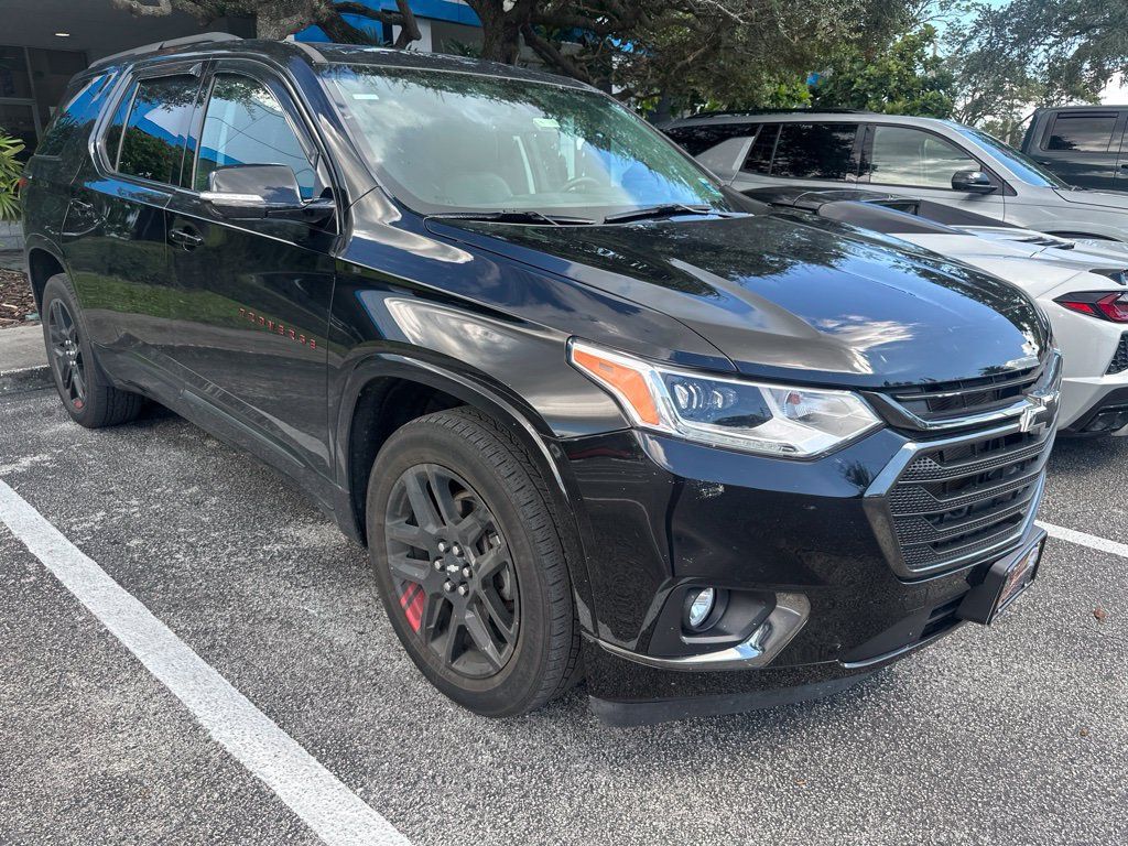 Certified 2020 Chevrolet Traverse Premier w/ Redline Edition AWD/4WD image 2