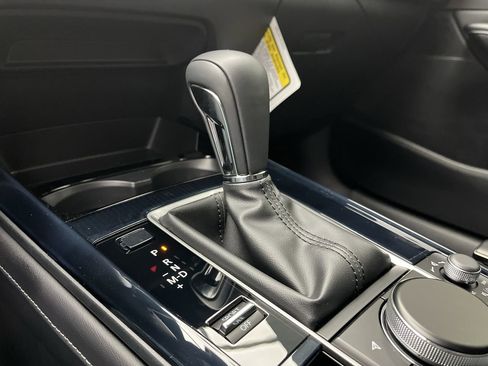 New 2025 MAZDA CX-30 AWD 2.5 S w/ Select Sport Pkg image 17