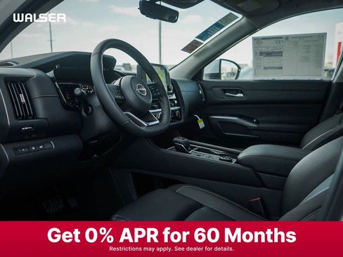 New 2025 Nissan Pathfinder SL image 19