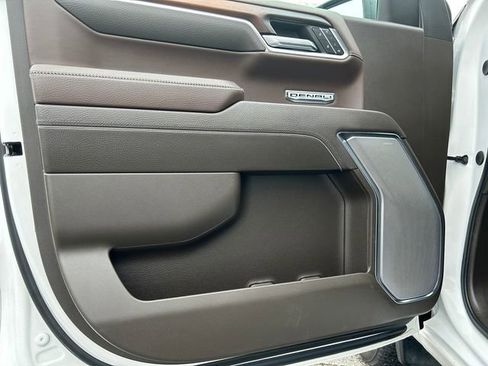 Used 2024 GMC Sierra 1500 Denali image 18