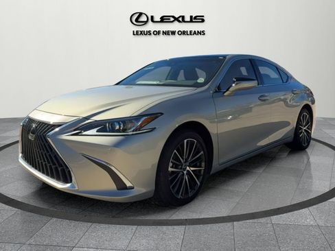 Certified 2024 Lexus ES 350 w/ Premium Package image 3