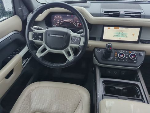 Used 2020 Land Rover Defender 110 HSE image 14