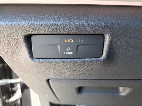 New 2026 Volkswagen Tiguan SE R-Line AWD/4WD image 26