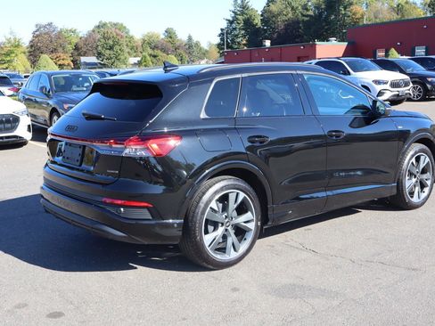 Used 2024 Audi Q4 e-tron Premium Plus w/ Premium Plus image 5
