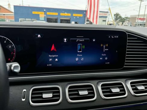 Used 2024 Mercedes-Benz GLE 350 4MATIC image 29