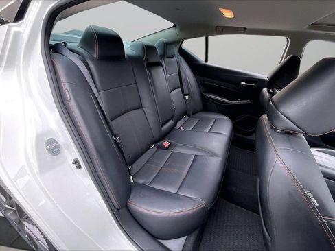 Used 2023 Nissan Altima 2.0 SR FWD image 26