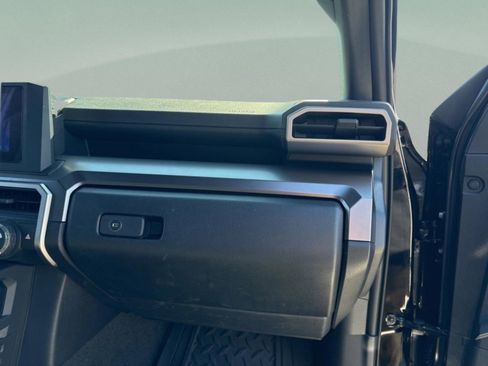 Used 2025 Toyota 4Runner SR5 image 39