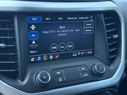 Used 2023 GMC Acadia SLE w/ Driver Convenience Package FWD image 18