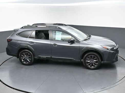 Used 2023 Subaru Outback Onyx Edition AWD/4WD image 41