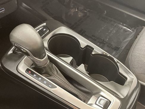 Used 2024 Chevrolet Trax LS w/ LS Convenience Package image 15