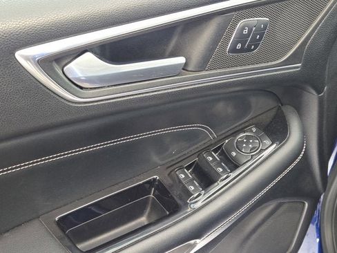 Used 2015 Ford Edge Titanium w/ Equipment Group 301A image 22