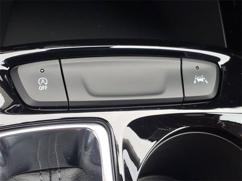 New 2026 Chevrolet Trax LT w/ Driver Confidence Package image 9