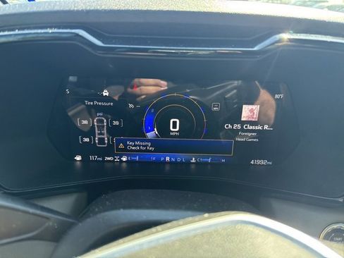 Used 2023 Chevrolet Colorado ZR2 w/ ZR2 Convenience Package III image 8